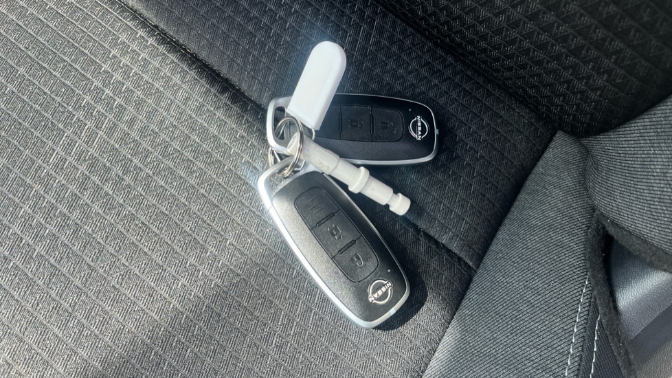 Nissan Qashqai 1.5 E-Power N-Connecta 5dr Auto Hybrid Hatchback - Image 20