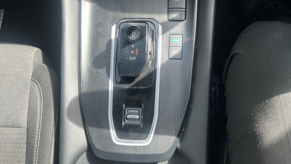 Nissan Qashqai 1.5 E-Power N-Connecta 5dr Auto Hybrid Hatchback - Image 27