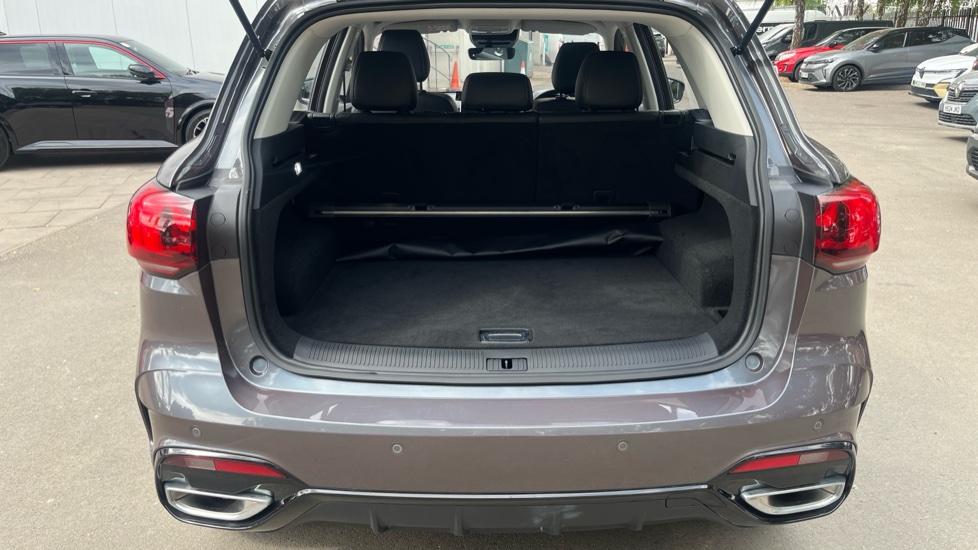 MG HS 1.5 T-GDI SE 5dr DCT Petrol Hatchback - Image 4