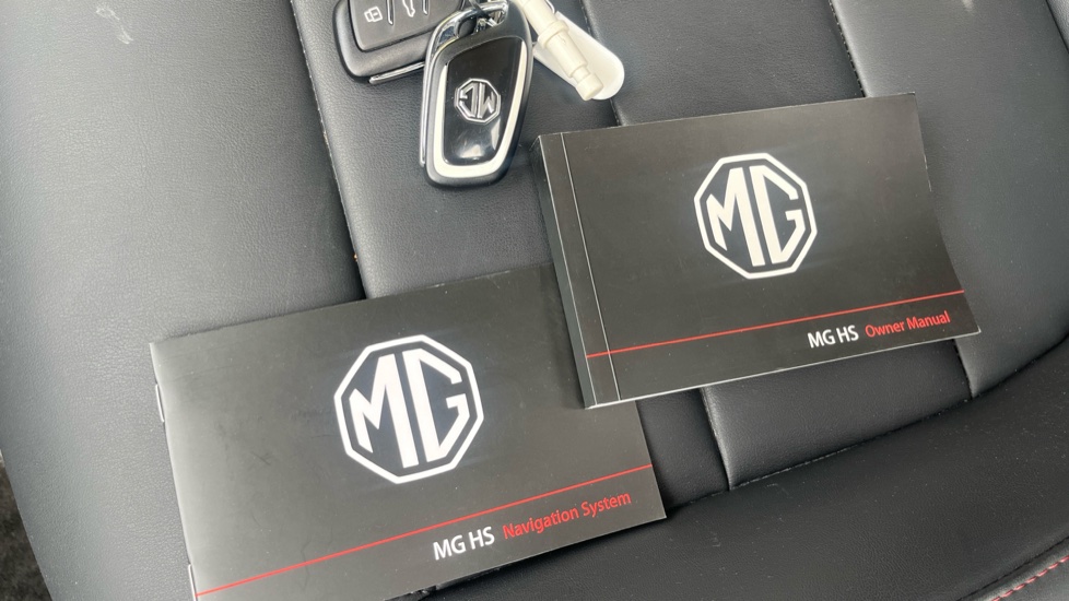 MG HS 1.5 T-GDI SE 5dr DCT Petrol Hatchback - Image 19