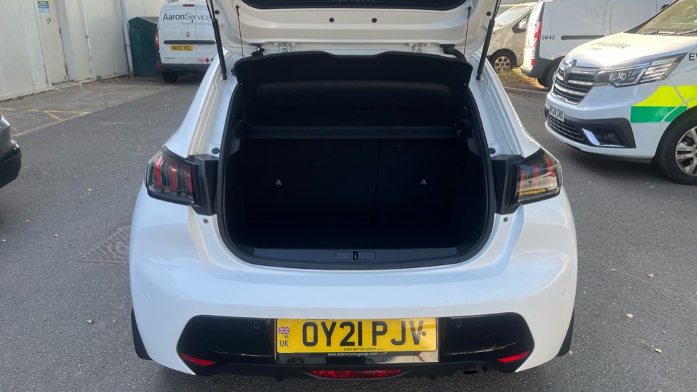 Peugeot 208 1.2 PureTech 100 Allure Premium 5dr Petrol Hatchback - Image 4