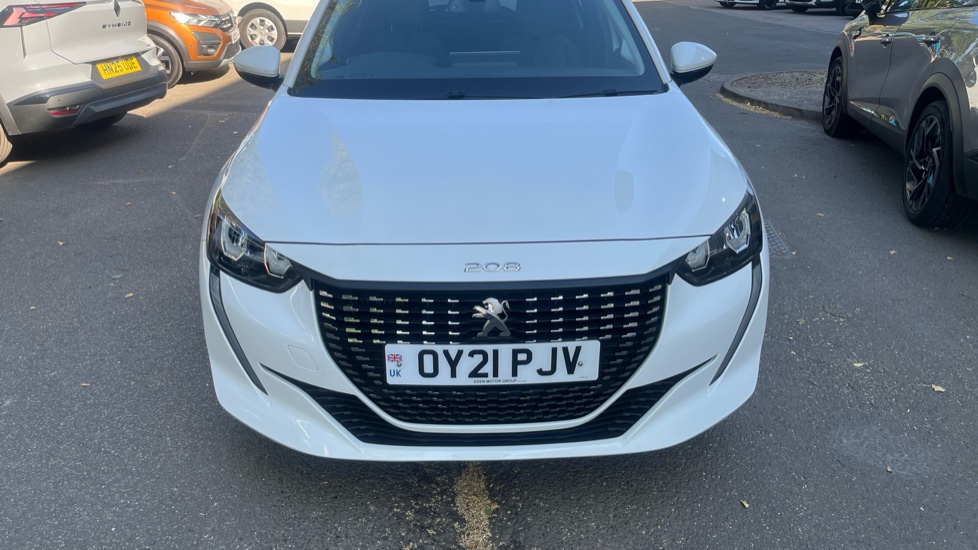 Peugeot 208 1.2 PureTech 100 Allure Premium 5dr Petrol Hatchback - Image 8