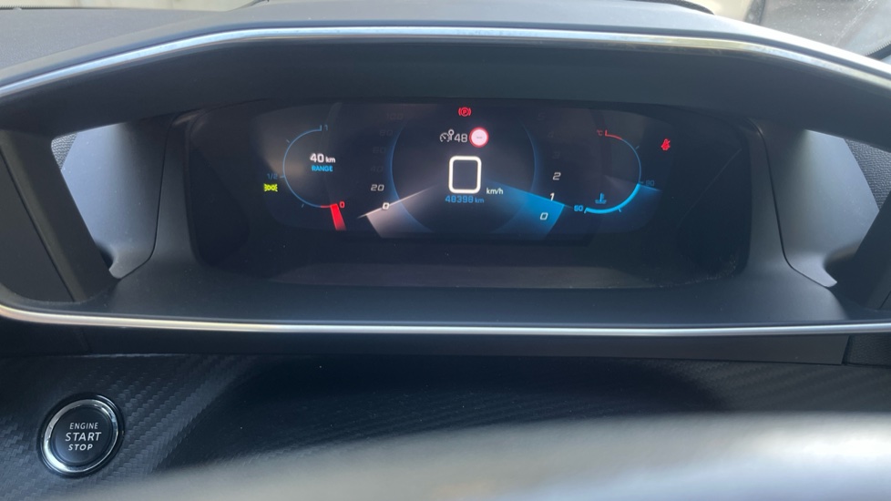 Peugeot 208 1.2 PureTech 100 Allure Premium 5dr Petrol Hatchback - Image 34