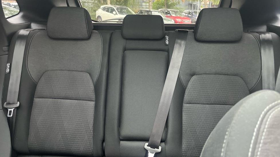 Nissan Qashqai 1.3 DiG-T MH N-Connecta 5dr Petrol Hatchback - Image 15