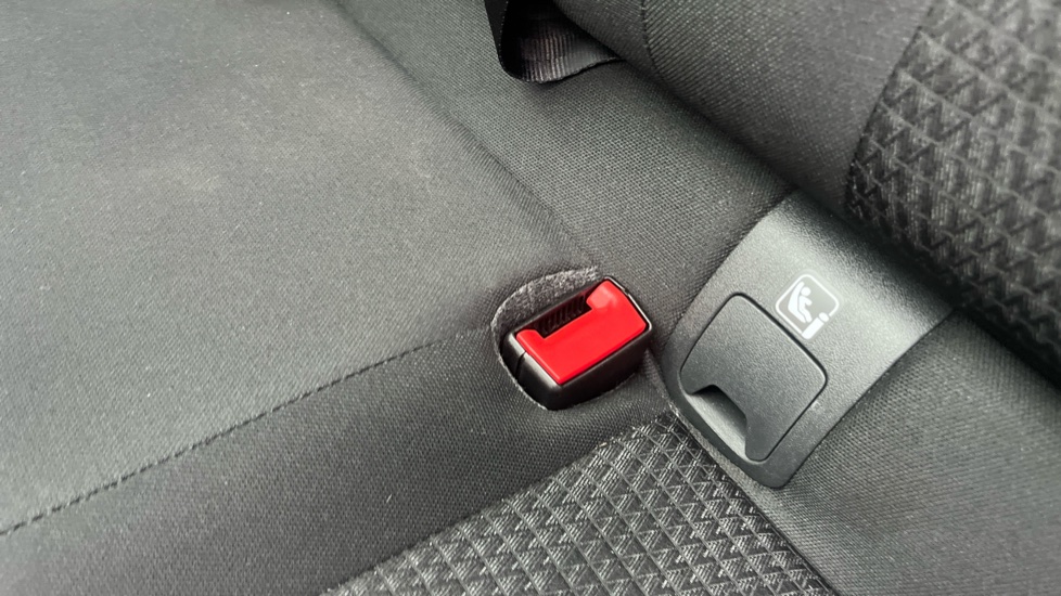 Nissan Qashqai 1.3 DiG-T MH N-Connecta 5dr Petrol Hatchback - Image 17