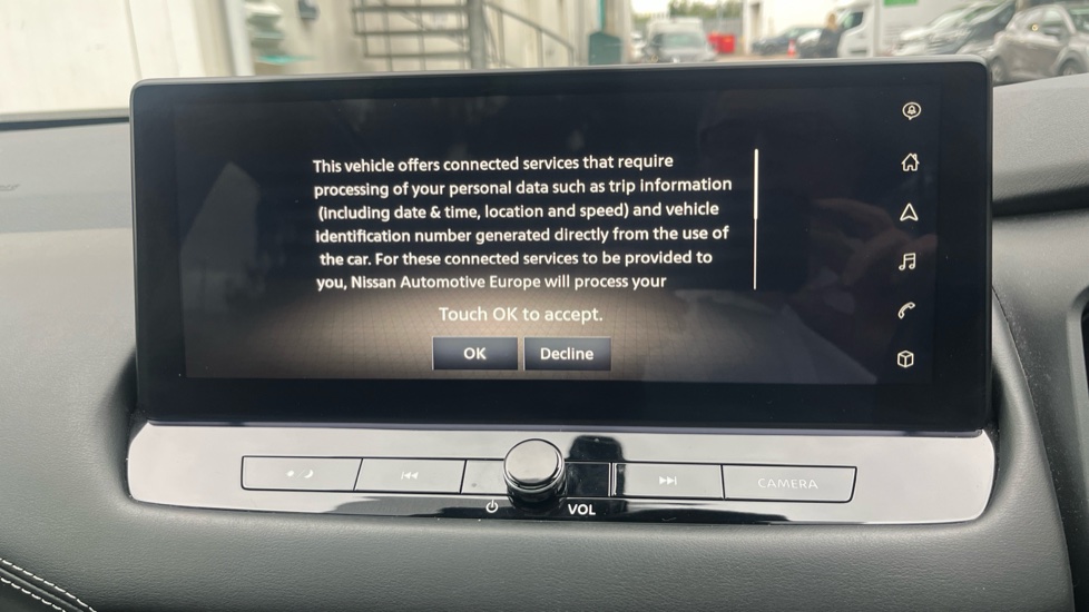 Nissan Qashqai 1.3 DiG-T MH N-Connecta 5dr Petrol Hatchback - Image 18