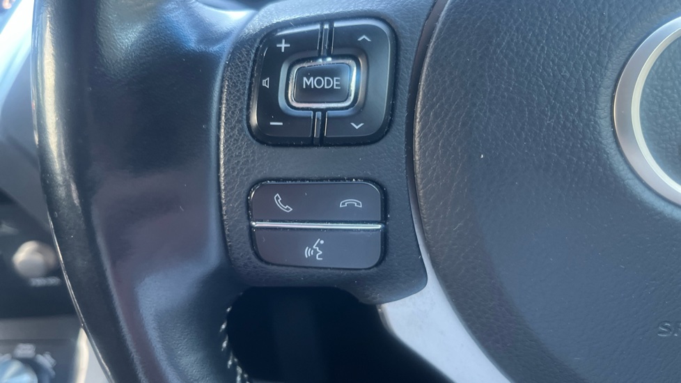 Lexus NX 300h 2.5 Luxury 5dr CVT [Premium Nav] Hybrid Estate - Image 29