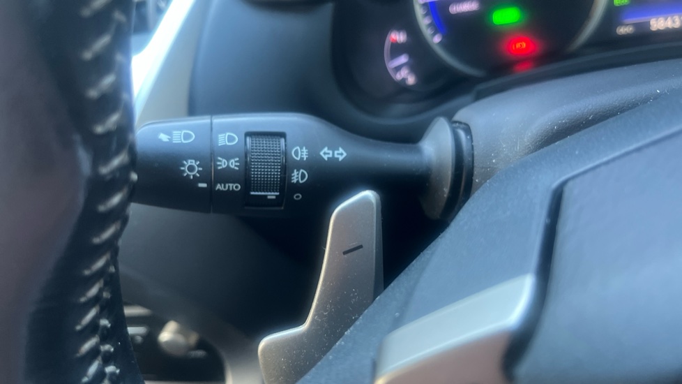 Lexus NX 300h 2.5 Luxury 5dr CVT [Premium Nav] Hybrid Estate - Image 31