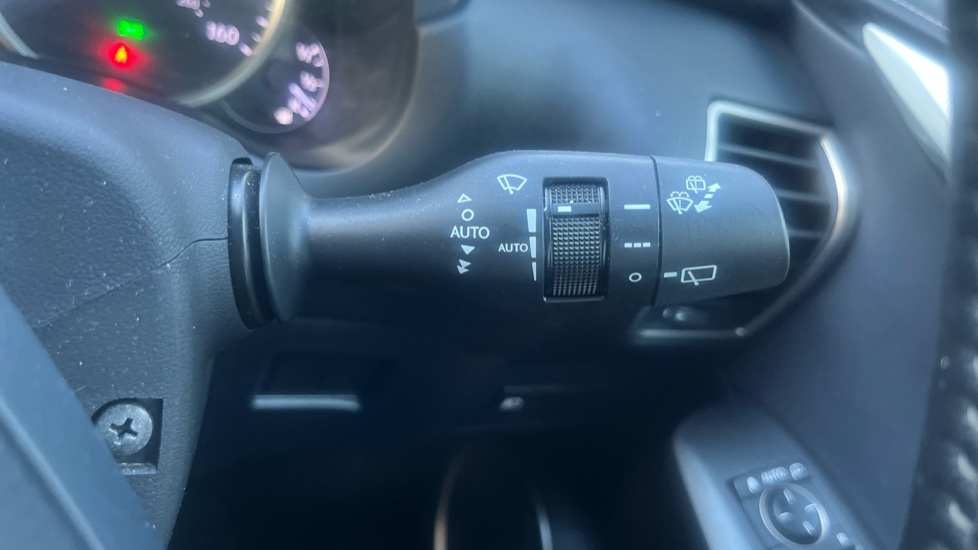 Lexus NX 300h 2.5 Luxury 5dr CVT [Premium Nav] Hybrid Estate - Image 32