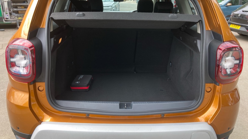 Dacia Duster 1.3 TCe 130 Prestige 5dr Petrol Estate - Image 4