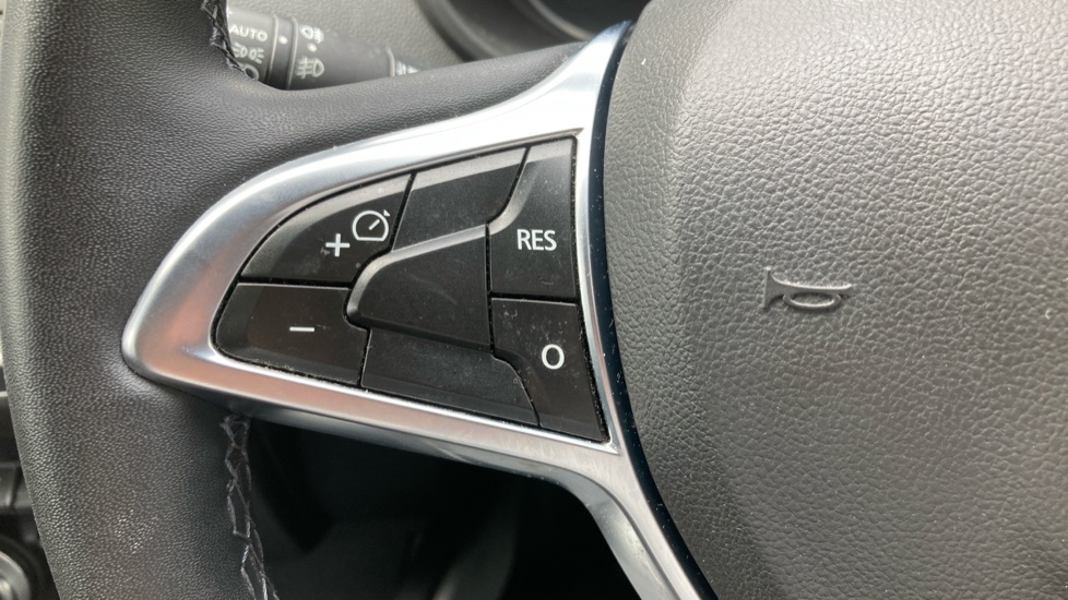 Dacia Duster 1.3 TCe 130 Prestige 5dr Petrol Estate - Image 29
