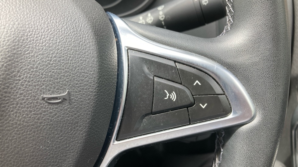 Dacia Duster 1.3 TCe 130 Prestige 5dr Petrol Estate - Image 30
