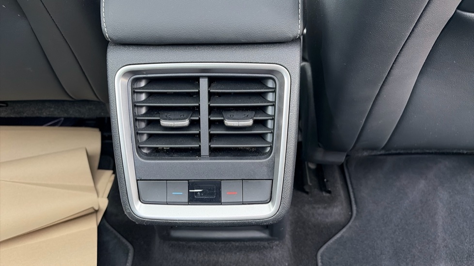 Skoda Enyaq 210kW 85x Sportline 82kWh 4x4 5dr Auto Electric - Image 14