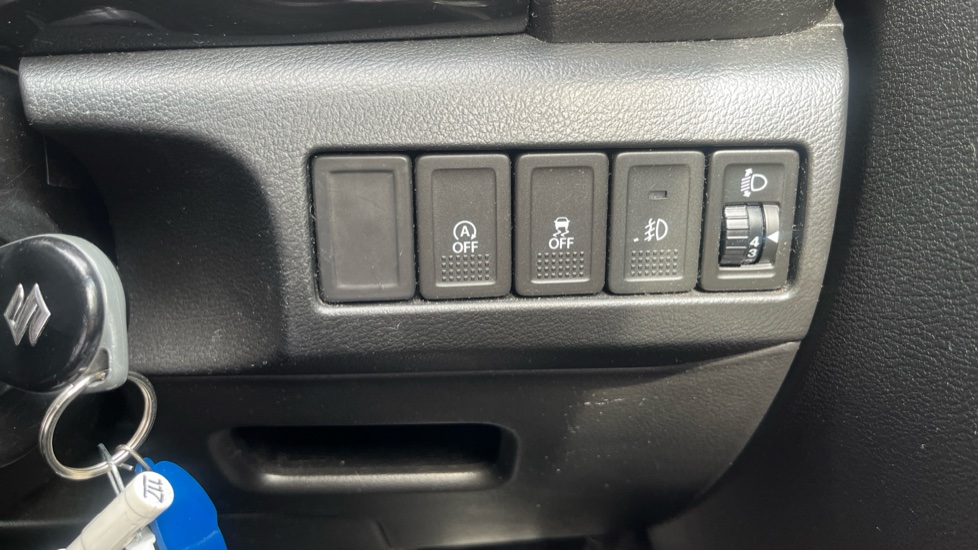 Suzuki Vitara 1.6 SZ-T Kuro 5dr Petrol Estate - Image 32