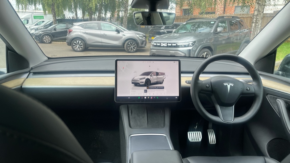 Tesla Model Y Performance AWD 5dr Auto Electric Hatchback - Image 10
