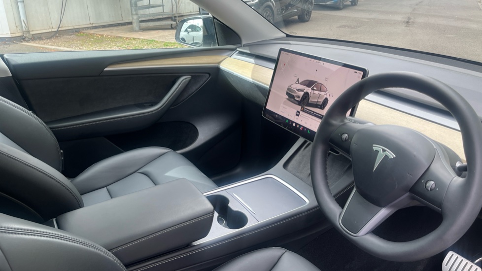 Tesla Model Y Performance AWD 5dr Auto Electric Hatchback - Image 14