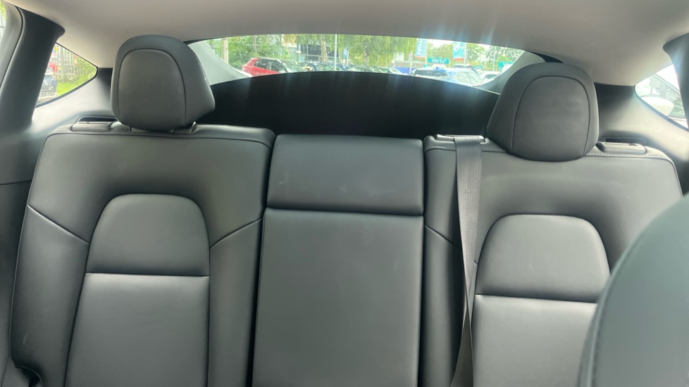 Tesla Model Y Performance AWD 5dr Auto Electric Hatchback - Image 15