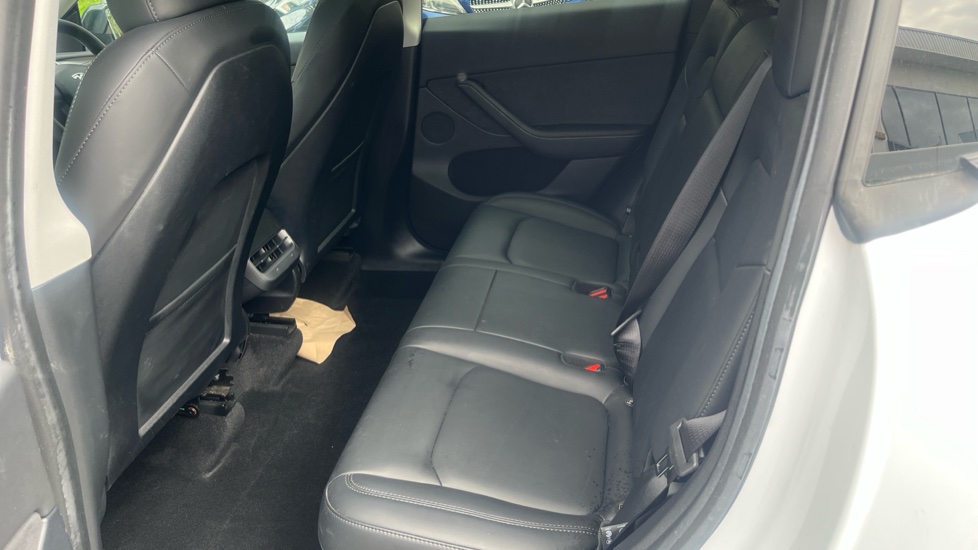 Tesla Model Y Performance AWD 5dr Auto Electric Hatchback - Image 16