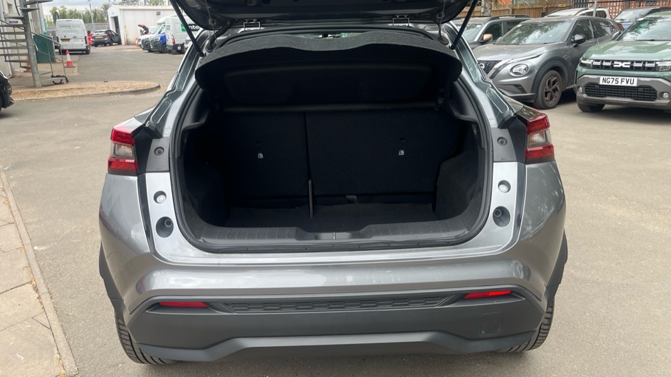 Nissan Juke 1.0 DiG-T 114 Acenta 5dr Petrol Hatchback - Image 4