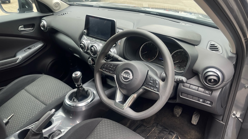 Nissan Juke 1.0 DiG-T 114 Acenta 5dr Petrol Hatchback - Image 11