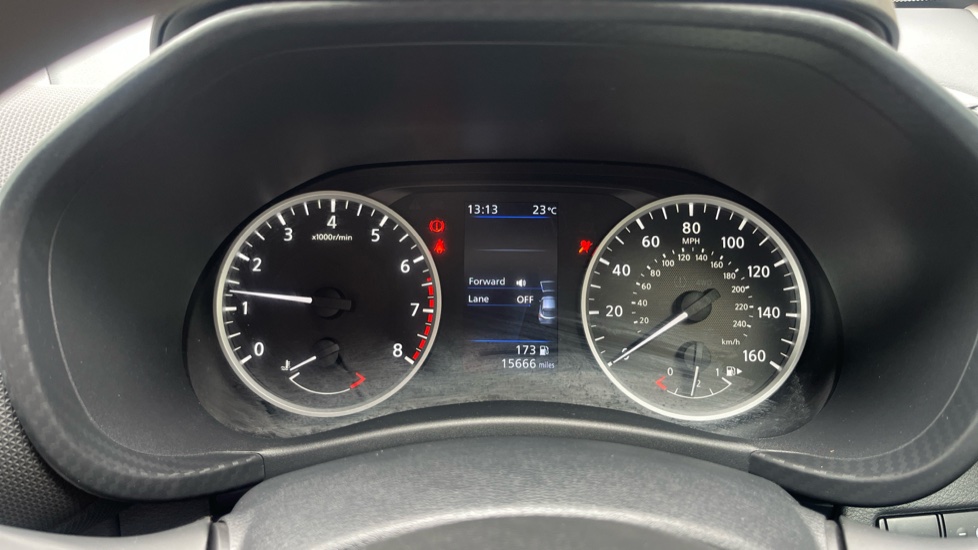 Nissan Juke 1.0 DiG-T 114 Acenta 5dr Petrol Hatchback - Image 18