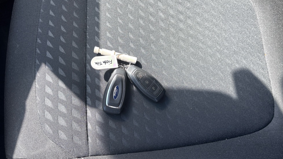 Ford Fiesta 1.0 EcoBoost 125 Titanium 5dr Petrol Hatchback - Image 19