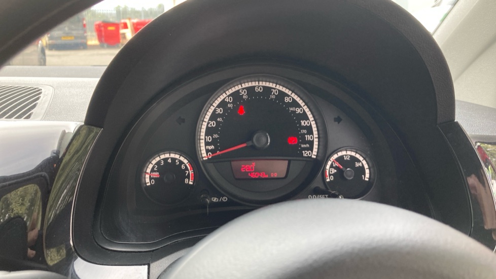 Volkswagen Up 1.0 Move Up 5dr Petrol Hatchback - Image 18
