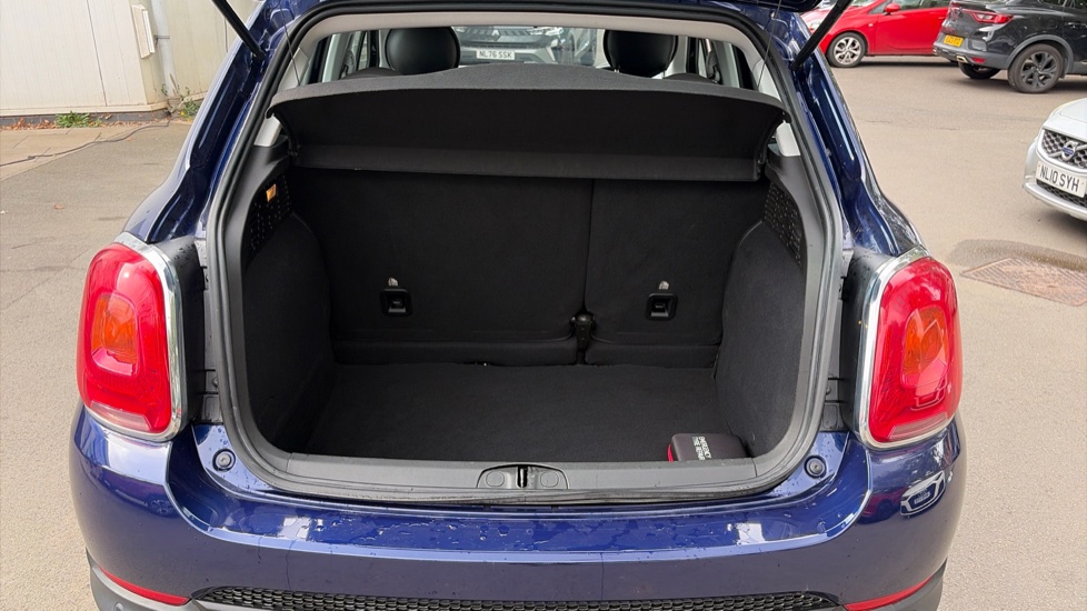 Fiat 500X 1.6 E-torQ Pop Star 5dr [Start Stop] Petrol Hatchback - Image 4