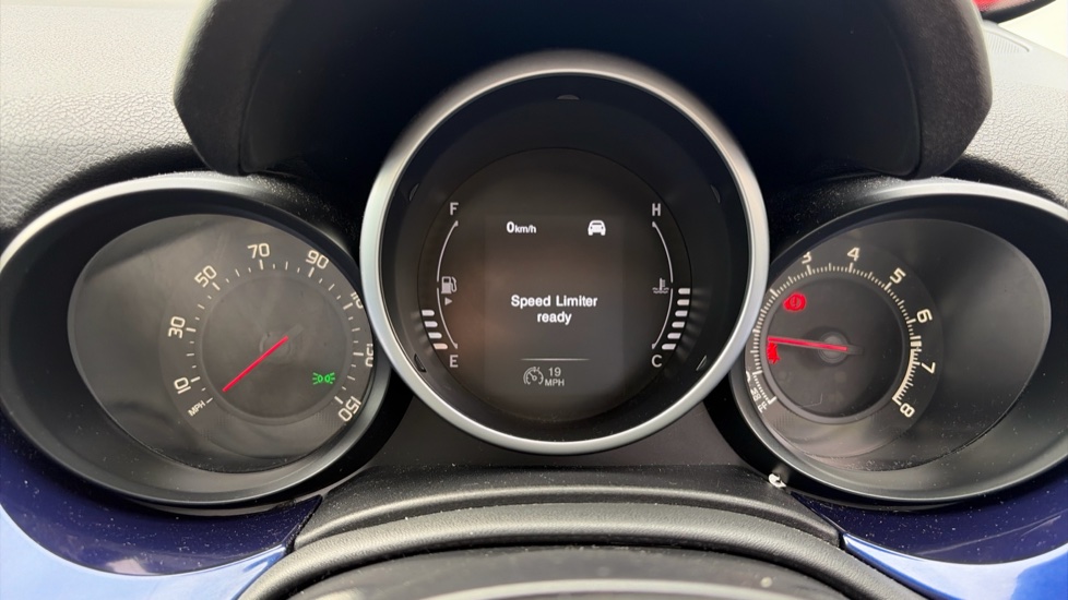Fiat 500X 1.6 E-torQ Pop Star 5dr [Start Stop] Petrol Hatchback - Image 23