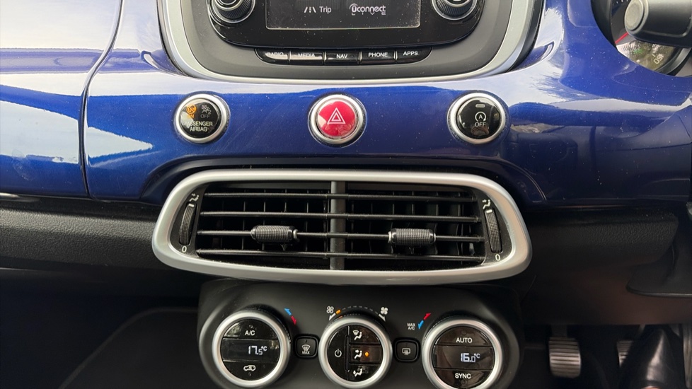 Fiat 500X 1.6 E-torQ Pop Star 5dr [Start Stop] Petrol Hatchback - Image 33