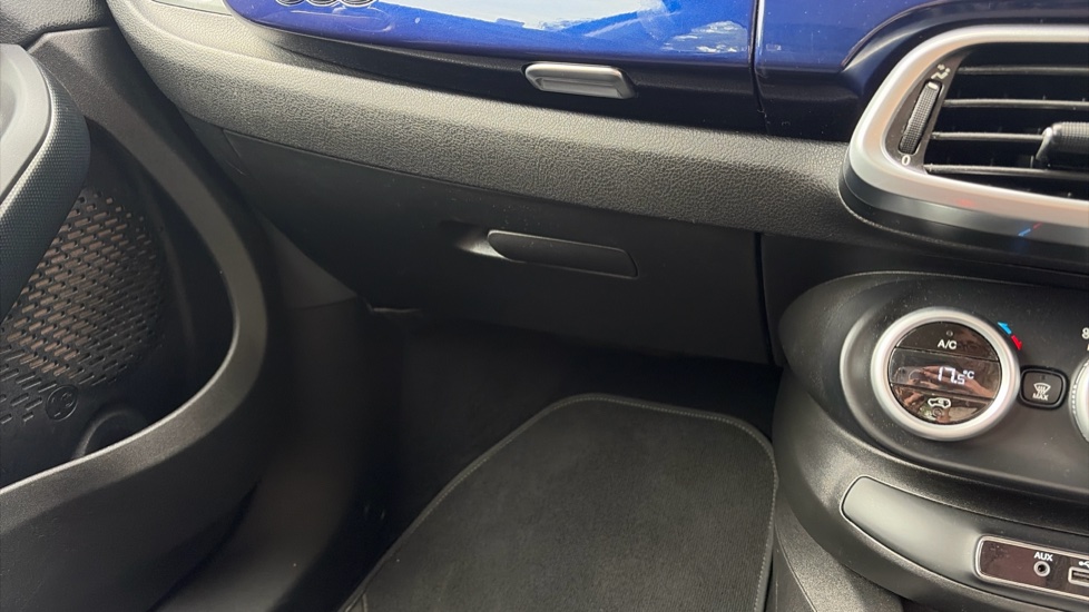 Fiat 500X 1.6 E-torQ Pop Star 5dr [Start Stop] Petrol Hatchback - Image 34