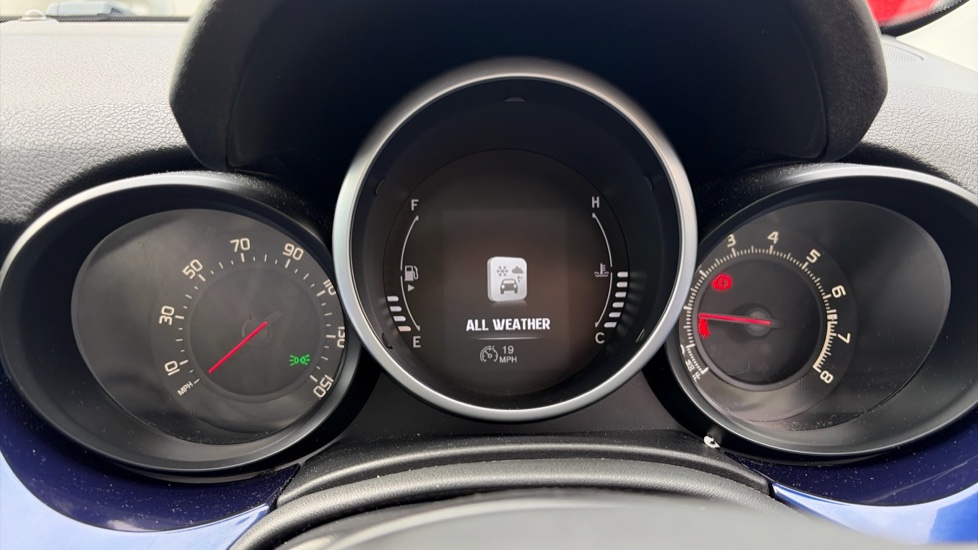 Fiat 500X 1.6 E-torQ Pop Star 5dr [Start Stop] Petrol Hatchback - Image 39