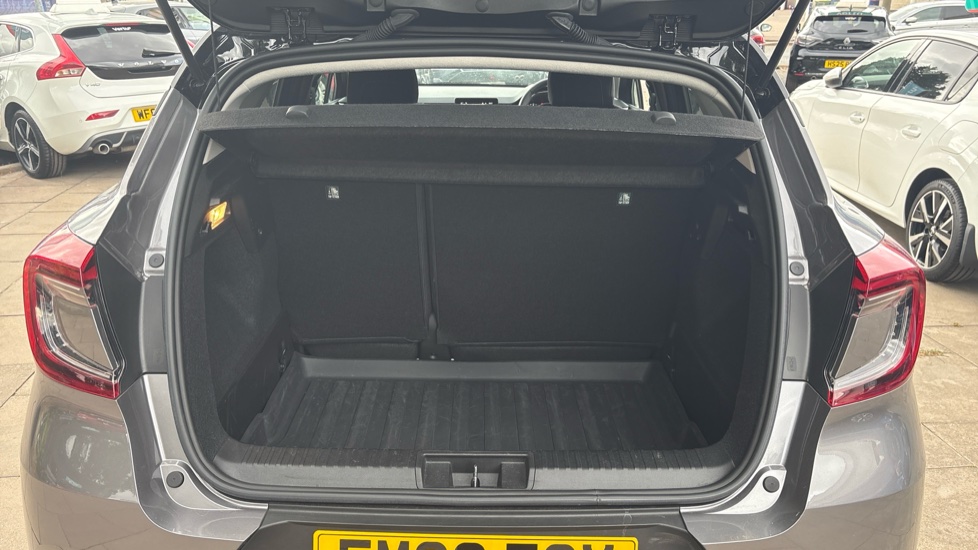 Renault Captur 1.0 TCE 90 Iconic Edition 5dr Petrol Hatchback - Image 4