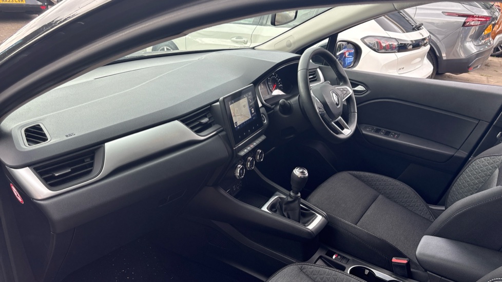 Renault Captur 1.0 TCE 90 Iconic Edition 5dr Petrol Hatchback - Image 9
