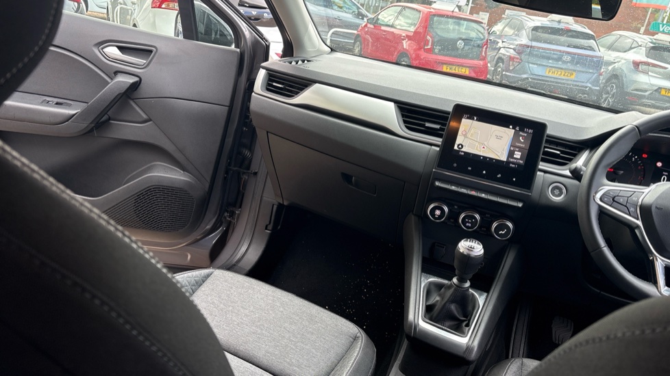 Renault Captur 1.0 TCE 90 Iconic Edition 5dr Petrol Hatchback - Image 14