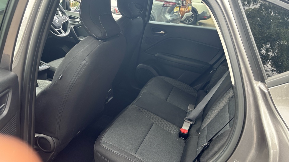 Renault Captur 1.0 TCE 90 Iconic Edition 5dr Petrol Hatchback - Image 16