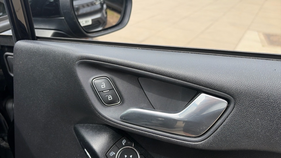 Ford Fiesta 1.0 EcoBoost 125 Active 1 5dr Petrol Hatchback - Image 18