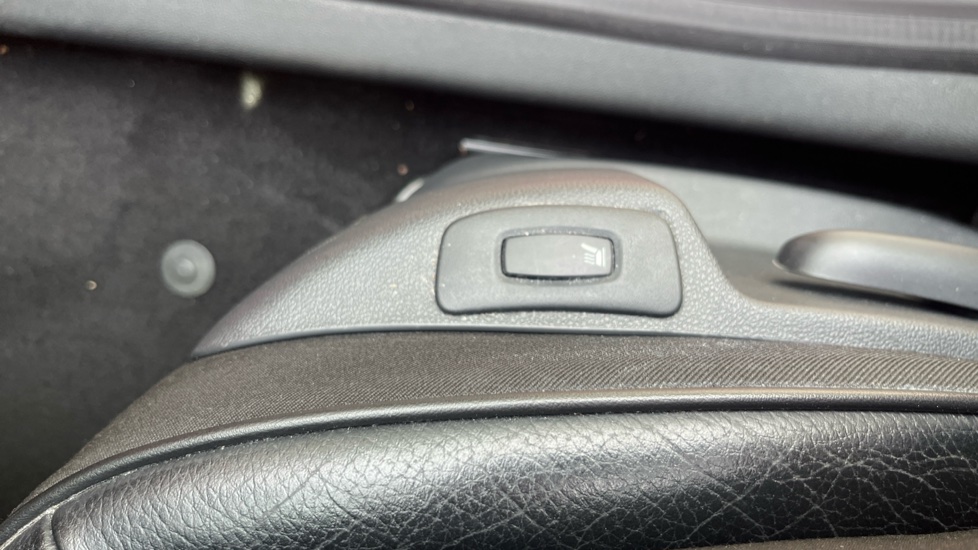 Renault Captur 1.5 dCi 90 GT Line 5dr Diesel Hatchback - Image 35