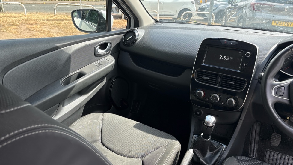 Renault Clio 0.9 TCE 90 Iconic 5dr Petrol Hatchback - Image 14