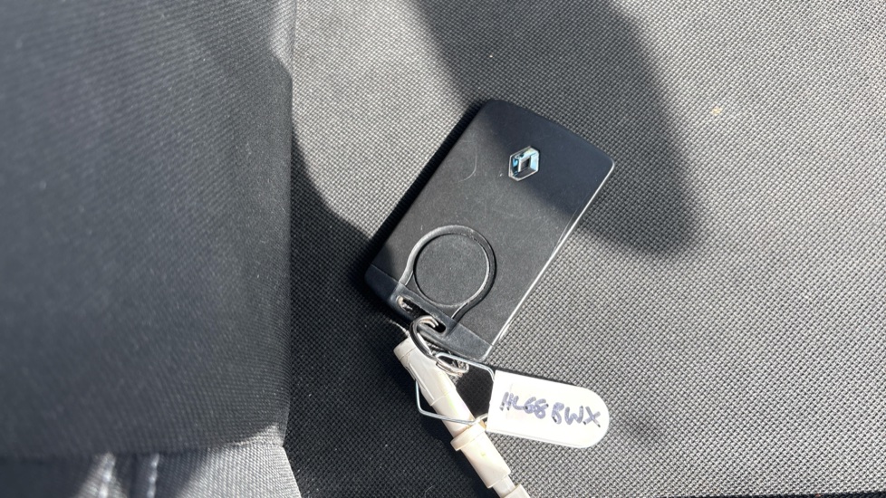 Renault Clio 0.9 TCE 90 Iconic 5dr Petrol Hatchback - Image 19