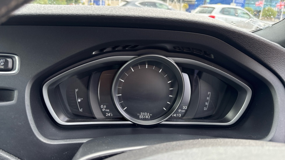 Volvo V40 T3 [152] R DESIGN Edition 5dr Geartronic Petrol Hatchback - Image 18