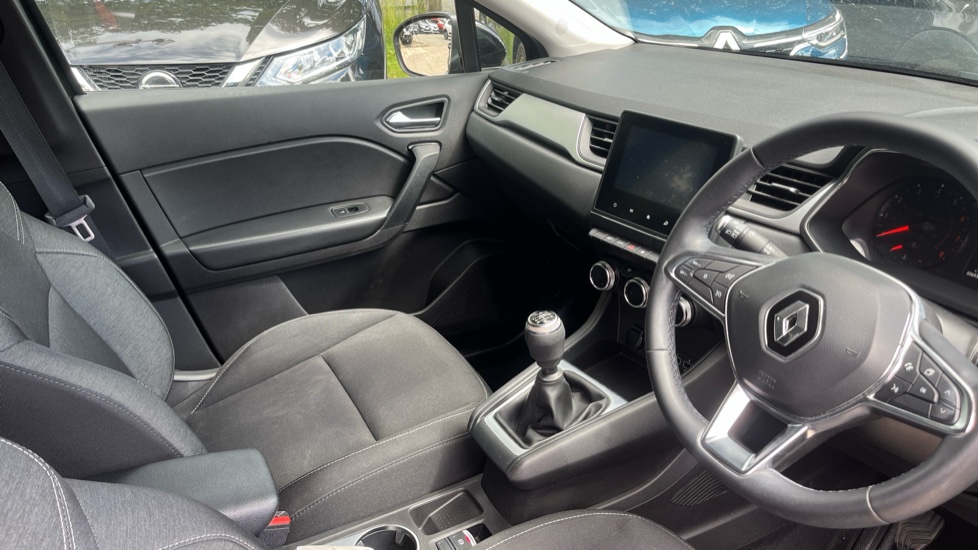 Renault Captur 1.0 TCE 90 Iconic 5dr Petrol Hatchback - Image 14