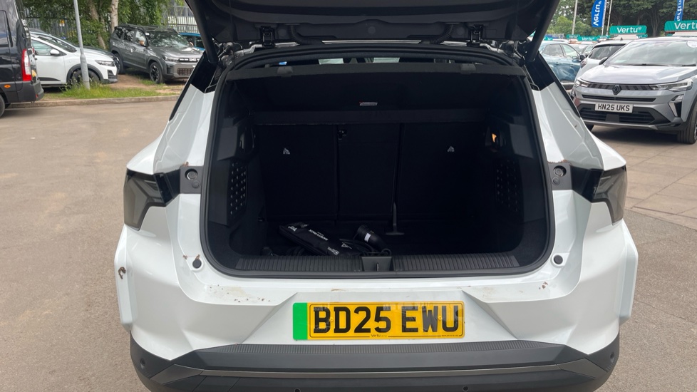 Renault Scenic E-Tech 160kW Esprit Alpine 87kWh Long Range 5dr Auto Electric Estate - Image 4