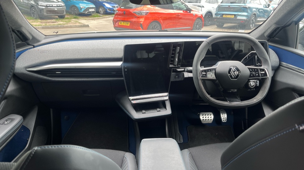 Renault Scenic E-Tech 160kW Esprit Alpine 87kWh Long Range 5dr Auto Electric Estate - Image 10