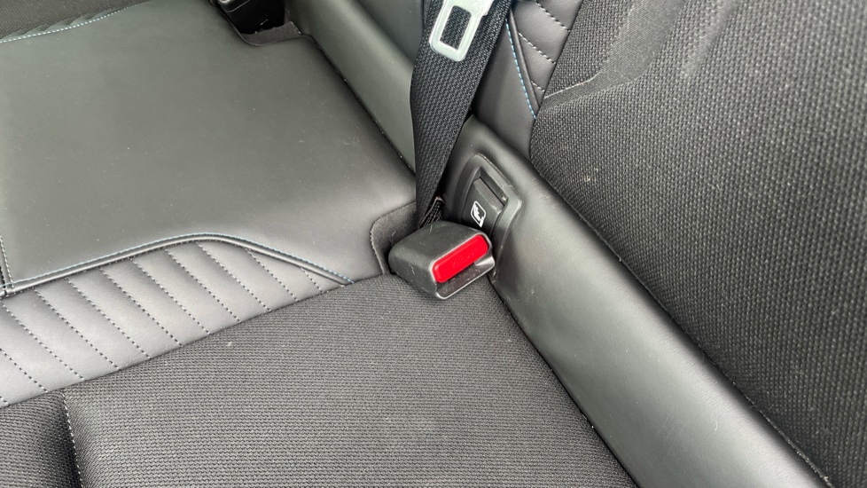 Renault Scenic E-Tech 160kW Esprit Alpine 87kWh Long Range 5dr Auto Electric Estate - Image 17