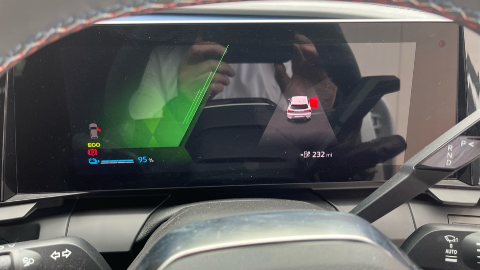 Renault Scenic E-Tech 160kW Esprit Alpine 87kWh Long Range 5dr Auto Electric Estate - Image 18