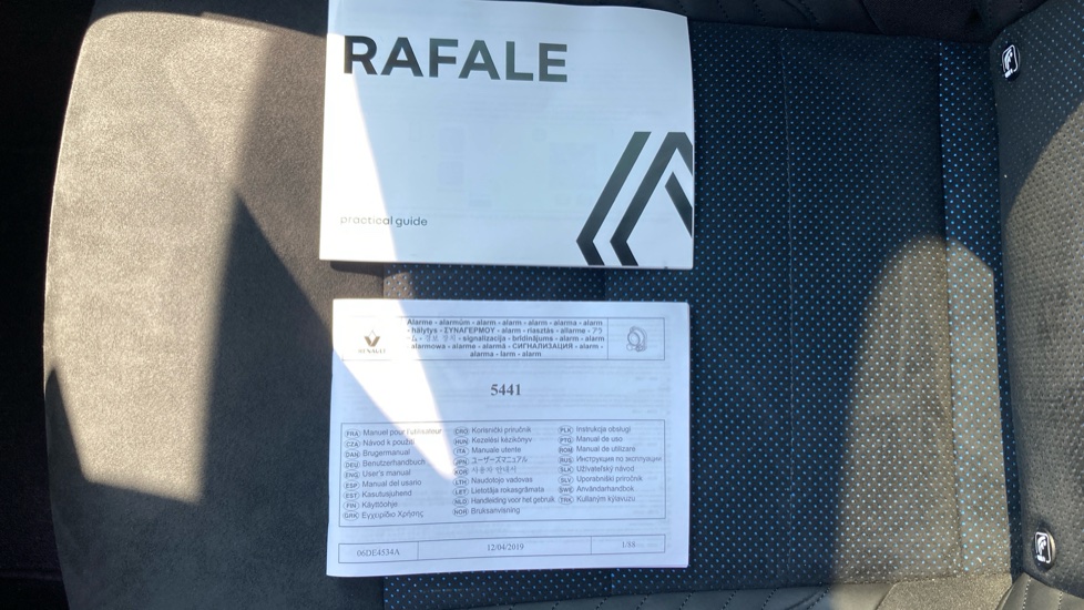 Renault Rafale E-Tech FHEV Iconic Esprit Alpine 5dr Auto 4C Hybrid Estate - Image 19