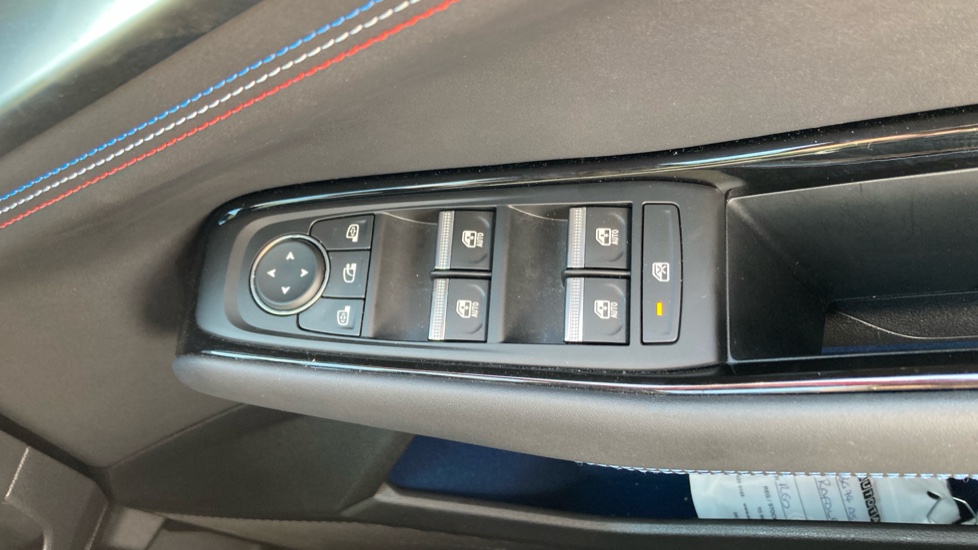 Renault Rafale E-Tech FHEV Iconic Esprit Alpine 5dr Auto 4C Hybrid Estate - Image 30