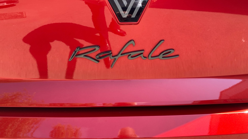 Renault Rafale E-Tech FHEV Iconic Esprit Alpine 5dr Auto 4C Hybrid Estate - Image 39