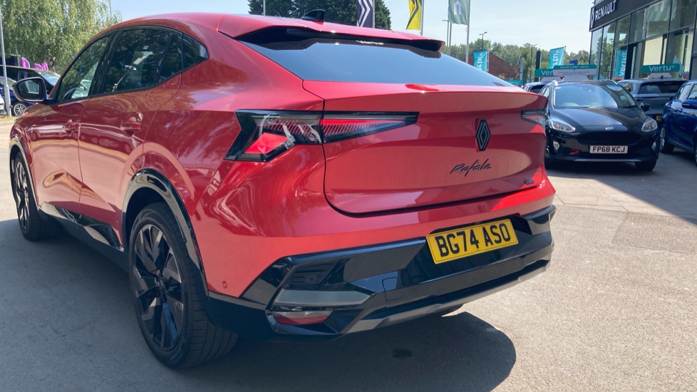 Renault Rafale E-Tech FHEV Iconic Esprit Alpine 5dr Auto 4C Hybrid Estate - Image 45